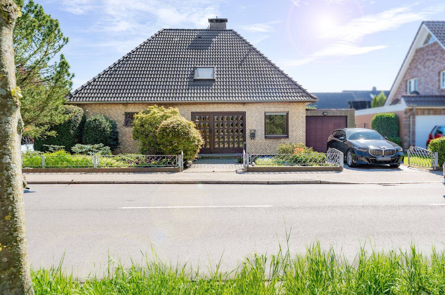 Real Estate Title Image Background