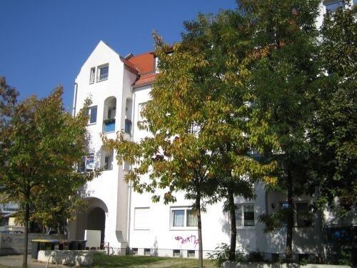 1 - Raum - Wohnung in Halle (Saale)