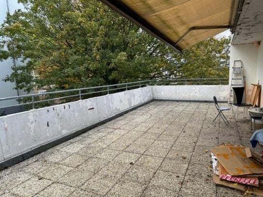 * 1 Monat mietfrei * 4 - Zimmer - Terrassenwohnung mit sonniger Terrasse ca. 50 qm *