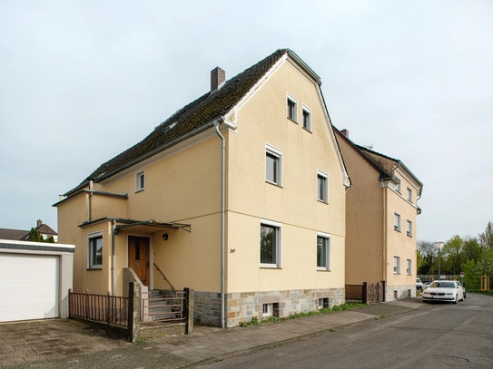 Exklusives Wohnen an der nördlichen Umflut in Lippstadt: Einzigartiges Haus mit Terrasse und Garten