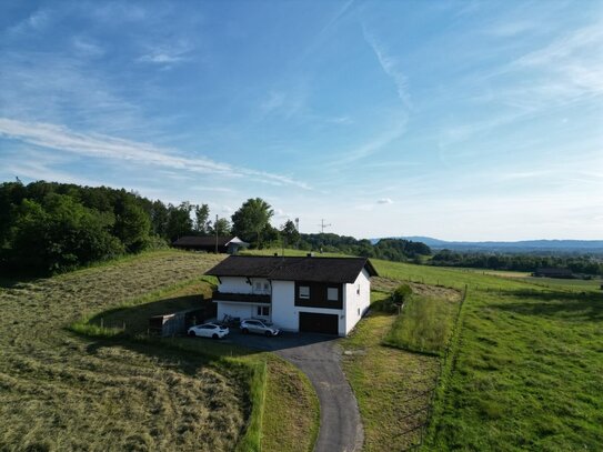 Einfamilienhaus mit Einliegerwohnung und traumhaftem Blick! ***Virtuelle Besichtigung verfügbar***