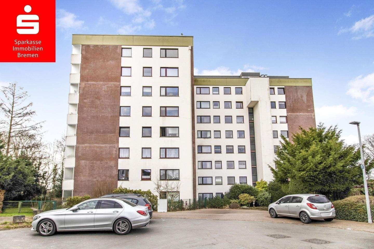 Bremen-Burgdamm: 4-Zi.-Eigentumswohnung mit Loggia, PKW-Stellplatz und Fahrstuhl mit Panoramablick