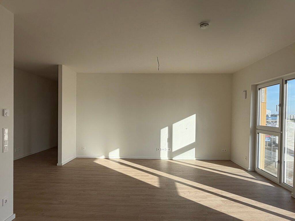 Stilvolle 3-Zimmer-Wohnung mit Balkon und 2 Bädern - Foto 1