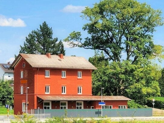 ++ MODERN + HELL + GROSSZÜGIG ++ WOHNEN IM HISTORISCHEN BAHNHOFSGEBÄUDE ++