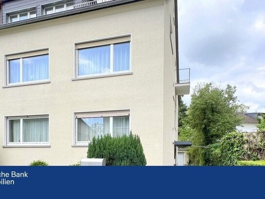 FFM, Niederursel: Idyllisches Zweifamilienhaus, für die große Familie, mit Garten & Einliegerwohnung