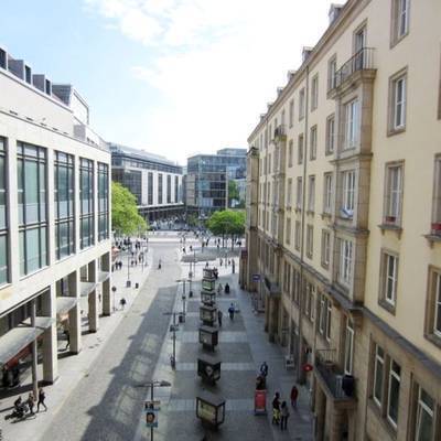 großzügiges City-Appartment "Café Prag" mit Wohnküche und Lift im Erstbezug nach Sanierung