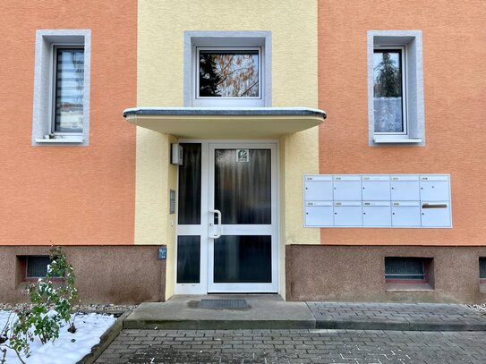 Günstige kleine Wohnung nähe Lutherkirche mit Badewanne im Tageslichtbad