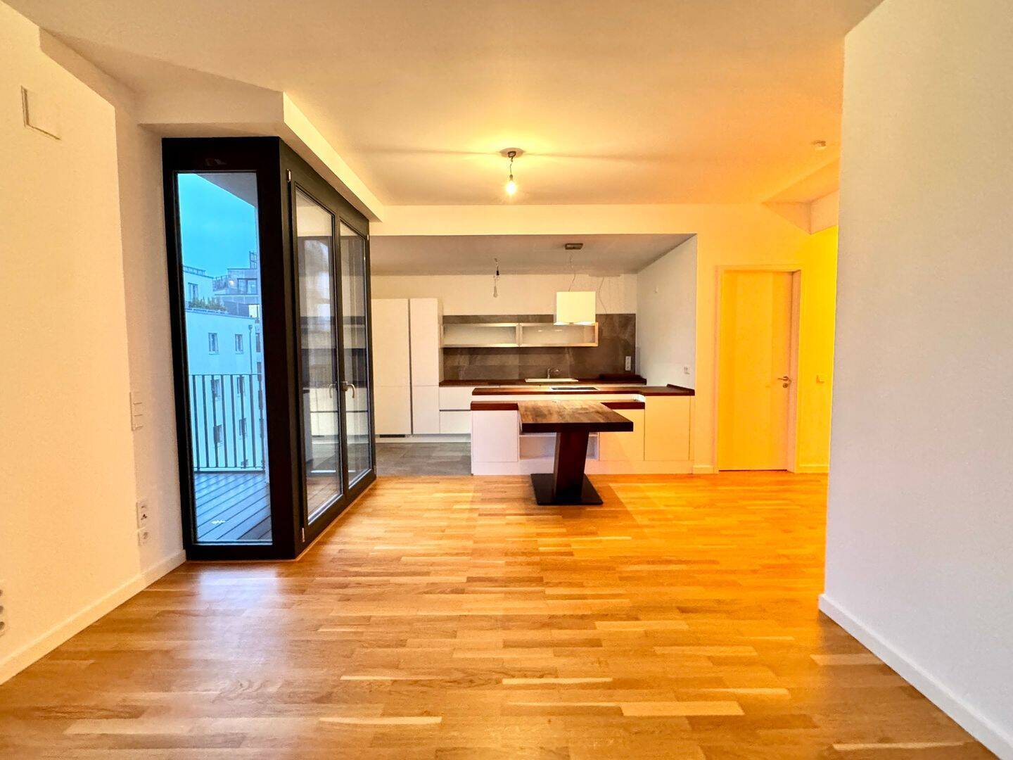 Exklusive Wohnung mit 2 Balkonen und Spreeblick - Photo 1