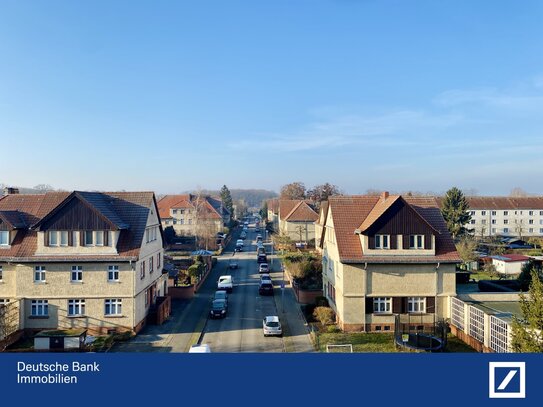 Bezugsfreie 2-Zimmer-Dachgeschosswohnung mit Blick auf den Rathenaupark