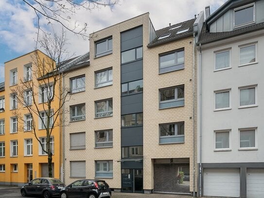 Moderne Maisonette mit Carport und Wallbox in Ehrenfeld