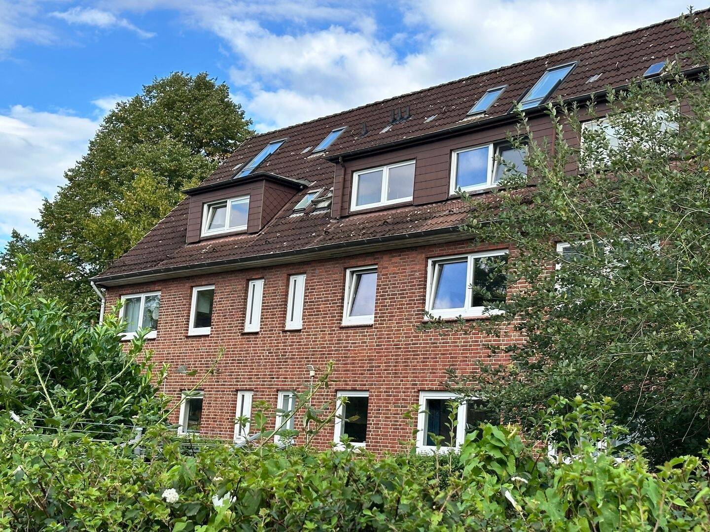 HH-Bramfeld: Gut geschnittene 3-Zimmer Endetagenwohnung mit zusätzlich ausgebautem Dachboden