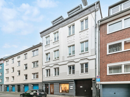 Exklusives Drei-Zimmer-Loft mit beeindruckender Dachterrasse und unvergleichlichem Flair in Köln.