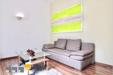 Komplett Möbliert/Furnished Accommodation in: Flingern Nord. Helle 2 Zimmer Altbauwohnung mit