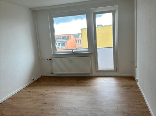 Schönes 1-Zimmer-App. mit Balkon