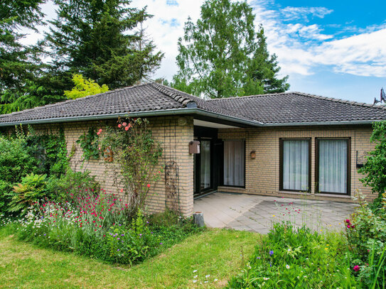 Gemütlicher Bungalow mit Sauna und Garten in ruhiger Lage