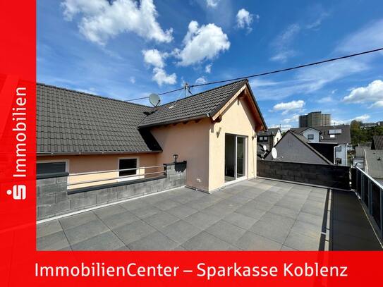 Zweifamilienhaus mit Dachterrasse!