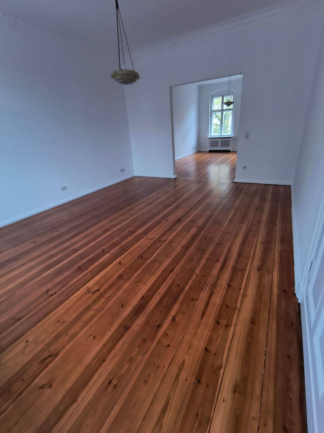 Großzügige Wohnung in stilvoller Villa - Photo 1