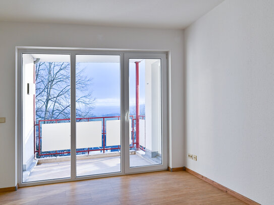 *RESERVIERT* Einladende 2-Raum-Wohnung mit XL-Wohnzimmer und Balkon in Hohenstein-Ernstthal!