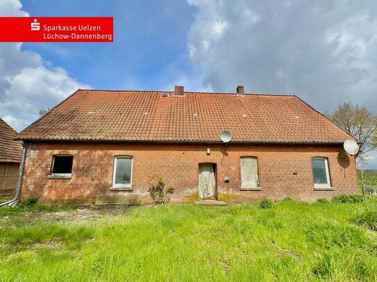 Handwerker gefragt! Wohnhaus mit großer Scheune und Nebengebäude in Holthusen II !