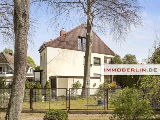 IMMOBERLIN.DE - Traumhafter Wasserblick! Komforthaus mit Südwestterrasse + -loggia zur Havel