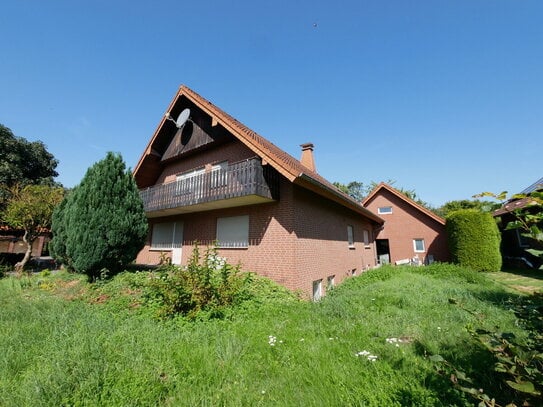 Zweifamilienhaus mit großem Garten in Salzkotten-Niederntudorf