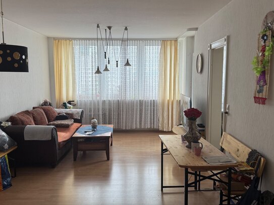 Schöne 2,5 ZKB, Balkon in Ludwigshafen Oggersheim