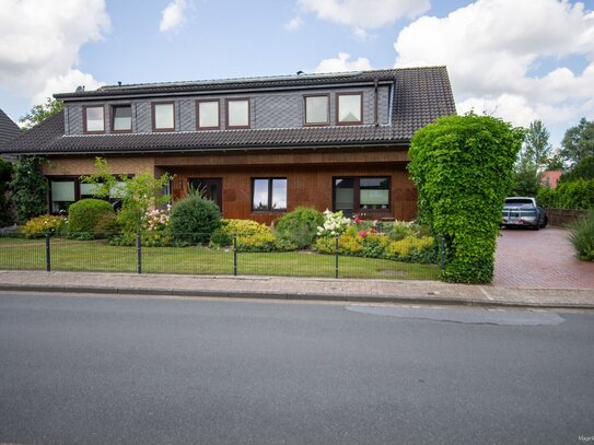 Mehrfamilienhaus in Hooksiel - Für Familie, Investition oder Ferienvermietung, nur 3 km zum Strand!