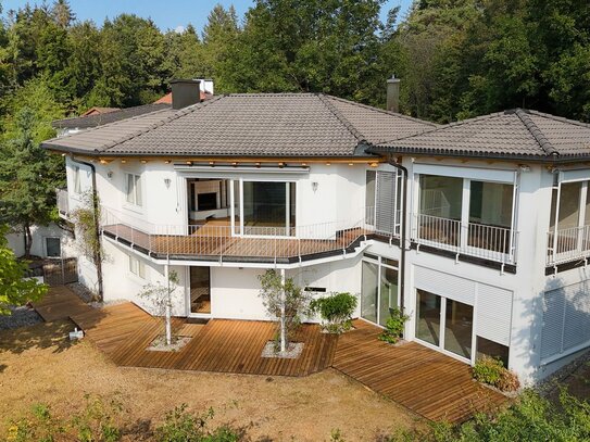 Exklusive Villa in Bestlage von Bayreuth mit Traumhafter Aussicht, Sauna und Großzügigem Grundstück