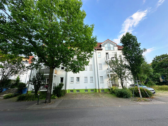 GLOBAL INVEST SINSHEIM | Kleine, frisch renovierte Penthouse-Wohnung in Heidelberg-Kirchheim