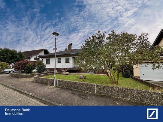 Charmanter Bungalow ( EFH ) mit großem Garten und Pool direkt am Wasserschutzgebiet