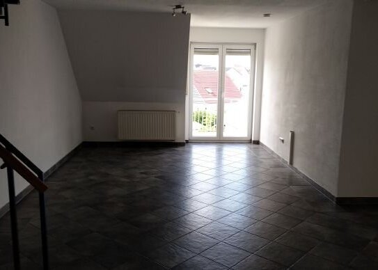 3-Zimmer-Whg, 108 m², Dachgeschoss, Balkon in Gerolzhofen ab 01.07.2024