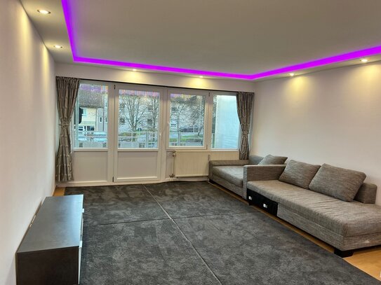 *** charmante 3 Zimmer Wohnung sucht neuen Besitzer *** inkl. EBK, Balkon und TG-Stellplatz