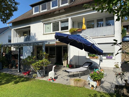 Gepflegtes 4 Familienhaus in naturverbundener Höhenlage von Rhein und Westerwald Nähe Linz/Rhein