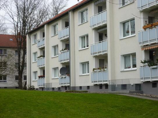 Bochum - Eppendorf: Gepflegte EG Wohnung mit Balkon!