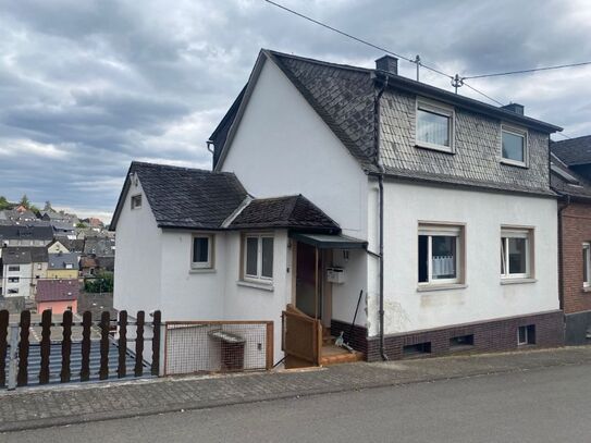 Wohnhaus in zentraler Lage von Idar-Oberstein und viel Platz für die Familie