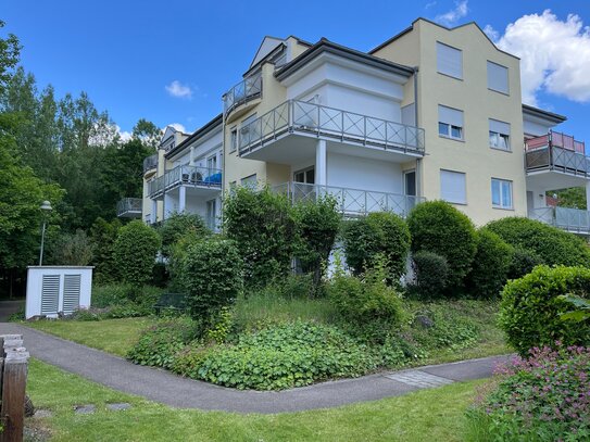 Sonnige 3,5 Zimmer Wohnung mit zwei großen Balkonen und 4 Stellplätzen in Blaustein zu verkaufen