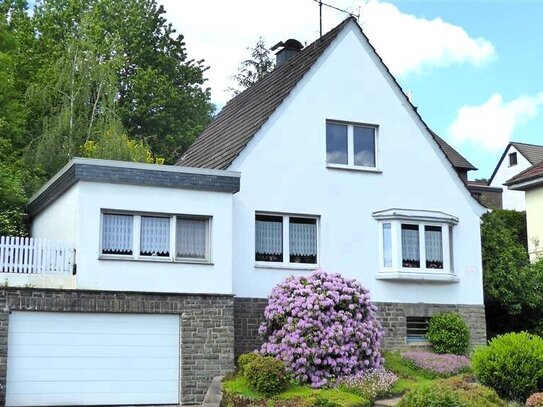 Zwei- oder Einfamilienhaus. Garten, Terrasse, Doppelgarage. Verkehrsgünstig EN-Büttenberg / Schwelm