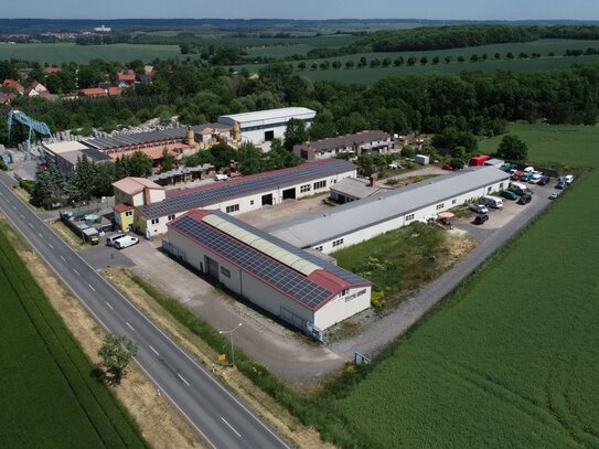 7,4% Rendite! Büros und Produktions-/Lagerhallen, mit PV-Anlage und 14.398 m²