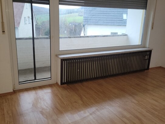 Gut geschnittene 3 ZKB Wohnung mit Balkon