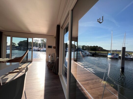 LUXUS Hausboot - 3 Etagen - 100m² Wohnen + 120 m² SONNENTERRASSE - Kamin, Kino, komplett individuell