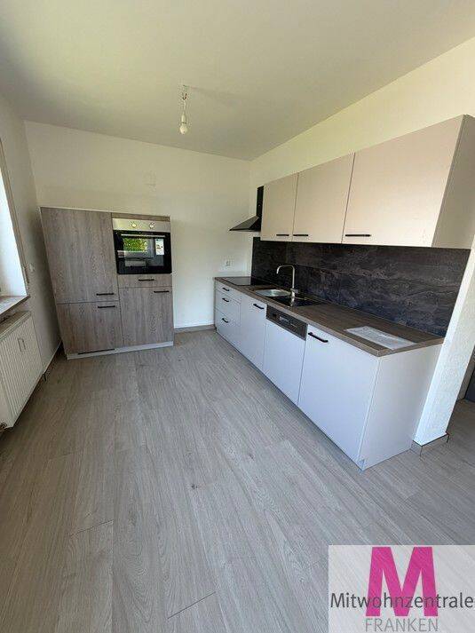                                                               Helle neu renovierte 4- Zimmer Wohnung inkl neuer EBK mit Terrasse                                                       in Kornburg (Nürnberg)