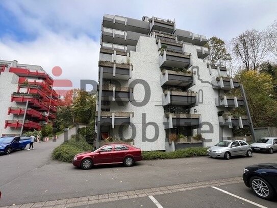 1,5 Zimmer Etagenwohnung mit großem Balkon