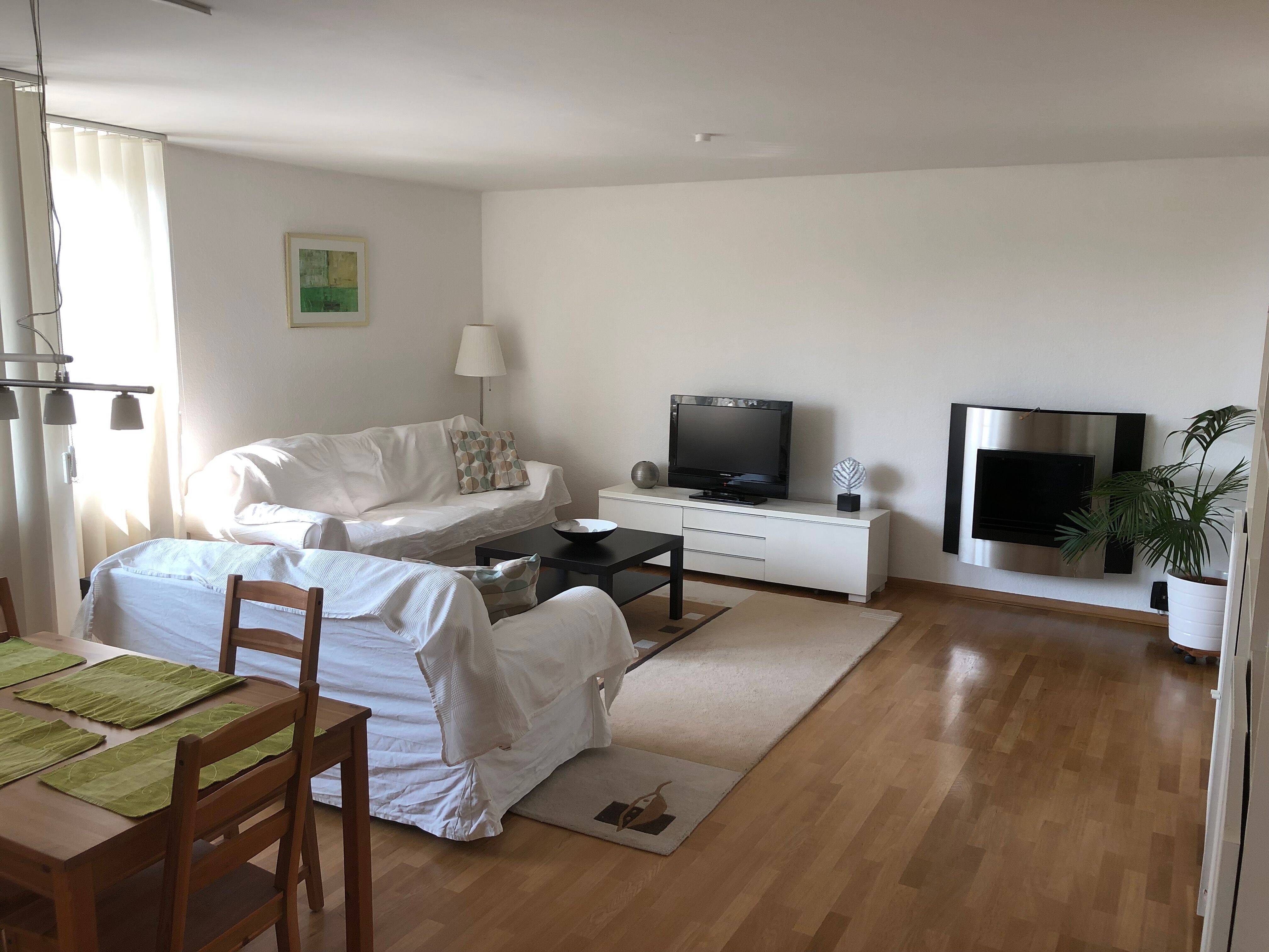 Familienfreundlich, möbliert, 2 Betten/2Bäder, nahe der John F. Kennedy School - Photo 1