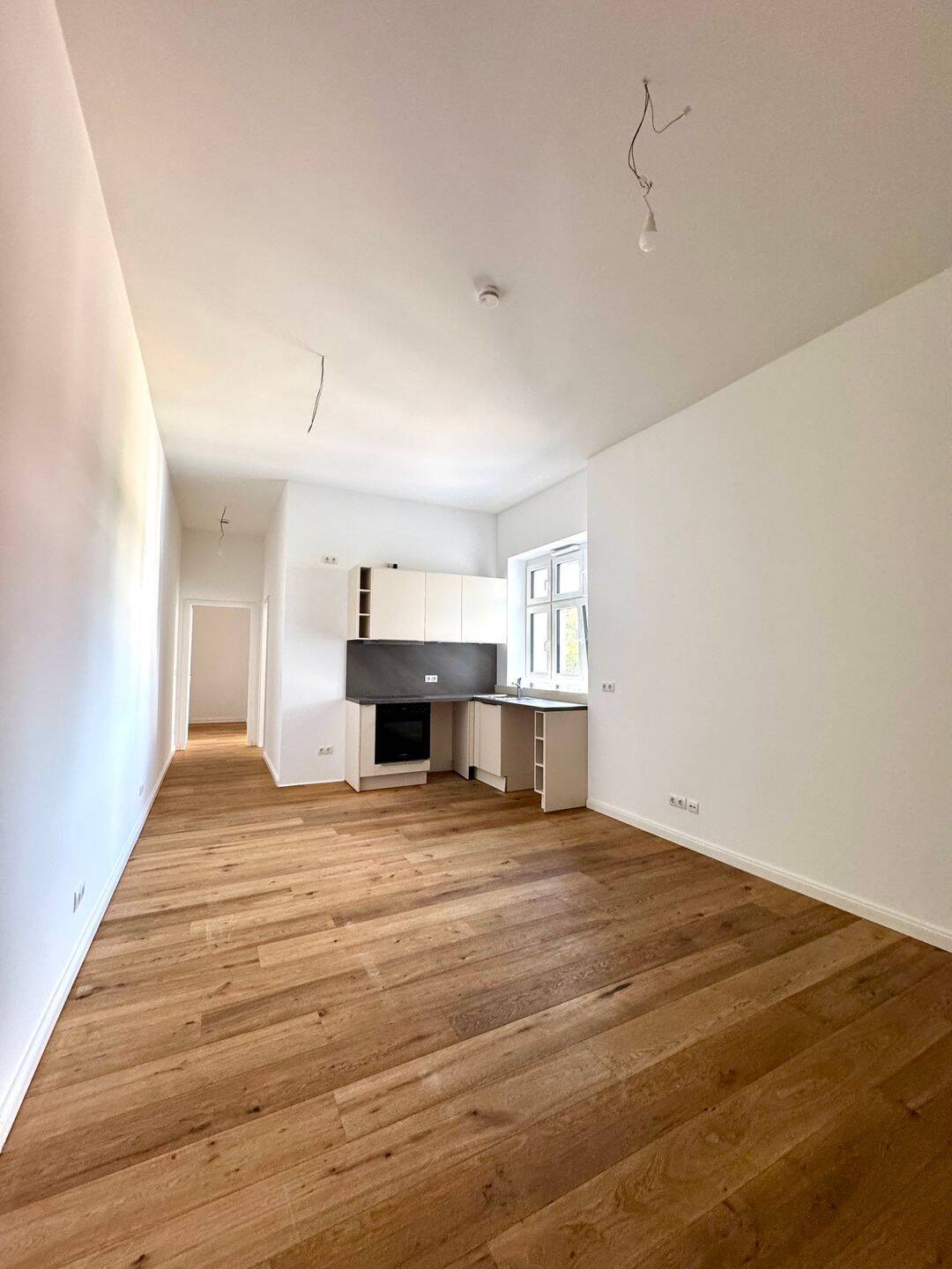 Wunderschöne 3-Zi Neubauwohnung | Fußbodenheizung | Balkon | Parkplatz inkl. - Photo 1