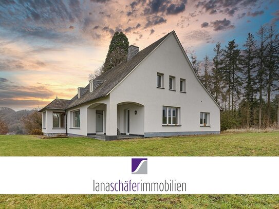 Leiwen: Repräsentative Villa mit Mosel- und Panoramablick