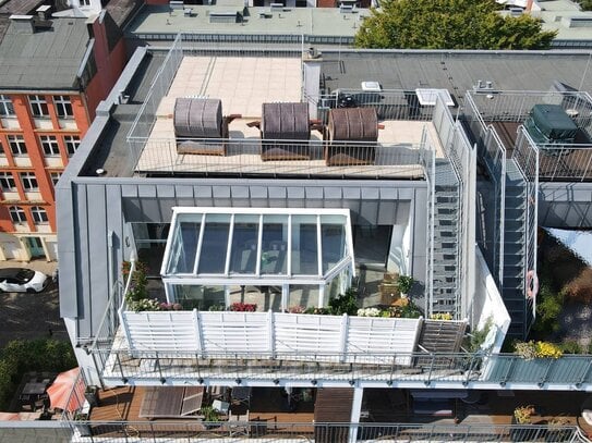 Penthouse in St. Georg mit 56 m² großer Dachterrasse und fantastischem Blick über Hamburg