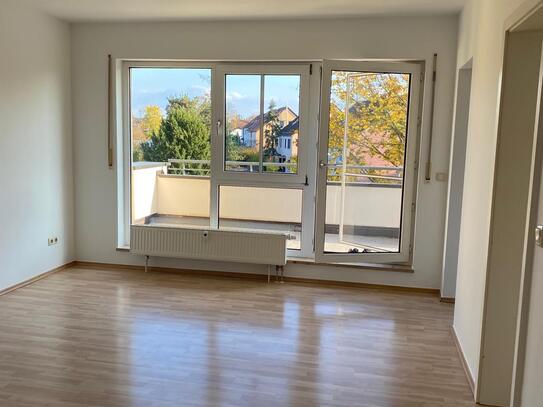 Helle 2 Zimmerwohnung,moderne Einbauküche(Ablöse 5500.-Euro)