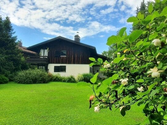 Stattliches Landhaus inklusive zusätzlichem Bauplatz