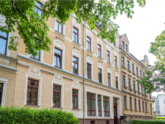 +++Urbanes Wohngefühl in historischem Charme: Maisonette-Eigentumswohnung in Chemnitz-Altendorf+++