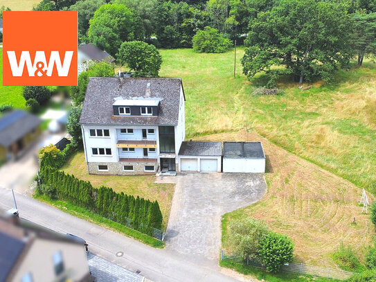 Top renoviertes Mehrfamilienhaus mit 4 Parteien und 4 Garagen in Trier-Quint!